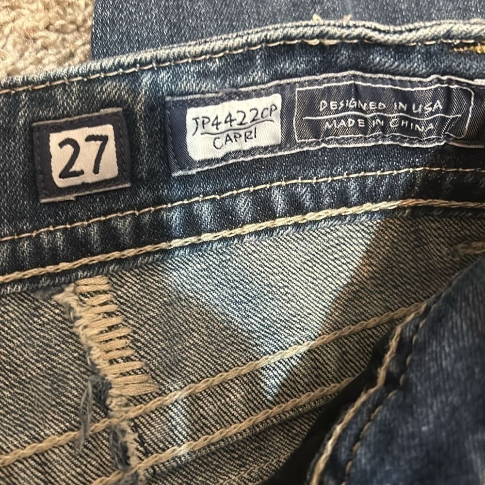 Miss Me Cropped Jeans Size 27 - Picture 7 of 9